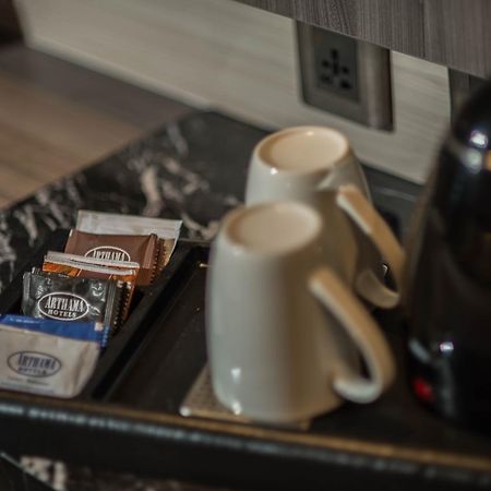 Arthama Hotels Makassar Luaran gambar