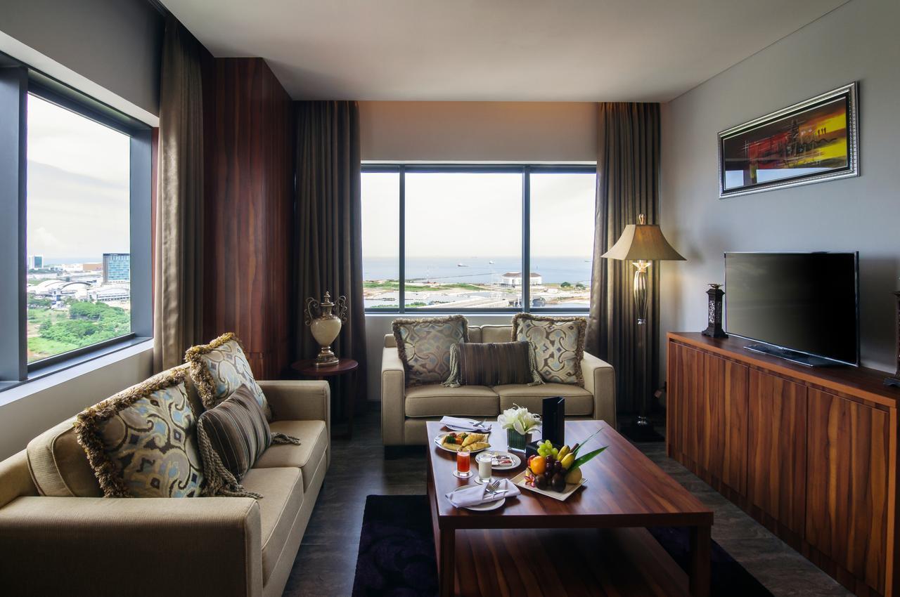 Arthama Hotels Makassar Luaran gambar