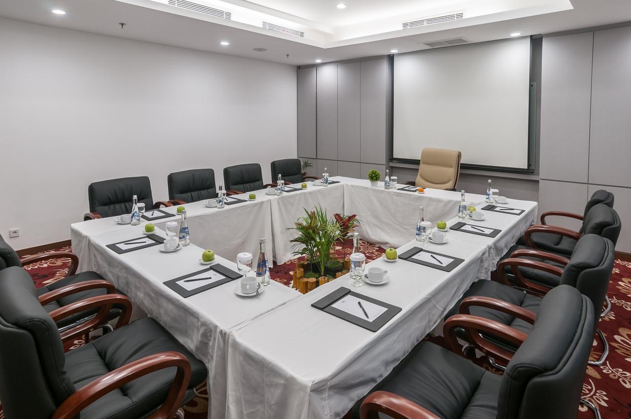 Arthama Hotels Makassar Luaran gambar